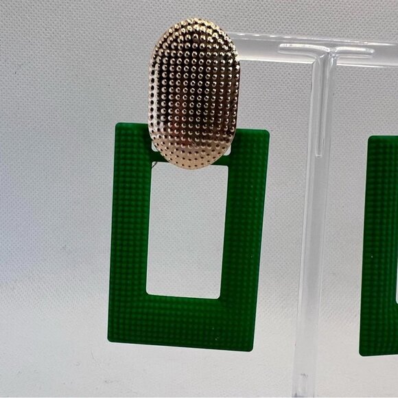 NEW Bright Kelly Green Gold Lightweight Statement Earrings Geometric Art Deco - Picture 8 of 13